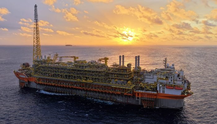 Petrobras impulsiona pré-sal com FPSO Alexandre de Gusmão em produção máxima