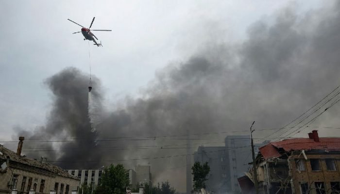 Rússia retoma bombardeios em Kiev após saída de enviados de paz dos EUA