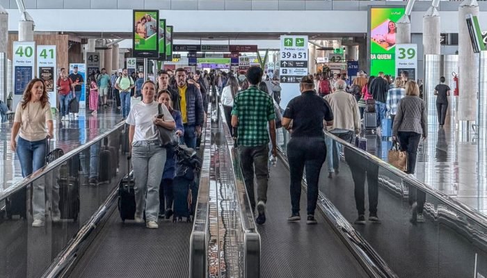 Serviços no Brasil: estabilidade em junho e crescimento de 2% no primeiro semestre
