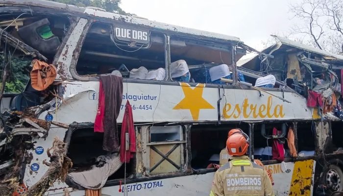 Tragédia em Petrópolis: ANTT aponta que ônibus operava sem licença para viagens interestaduais