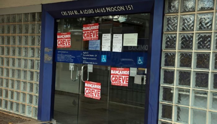 TST determina que 60% dos funcionários da Caixa mantenham atividades durante greve