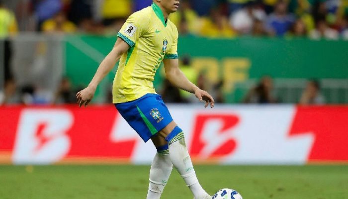 Vanderson é convocado para a Seleção Brasileira após corte de Wesley