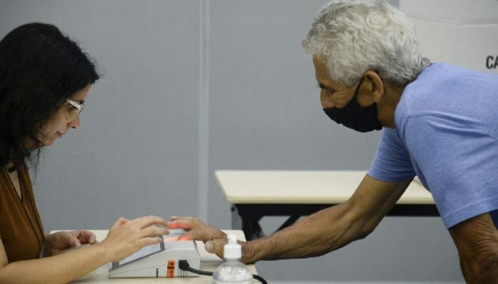 Votar nas eleições de outubro dispensa Prova de Vida para milhões de aposentados e pensionistas do INSS
