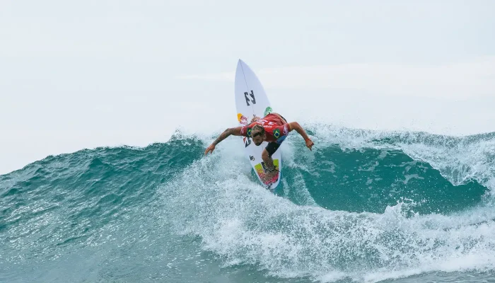 WSL cancela etapa de Abu Dhabi no circuito mundial de surfe de 2026